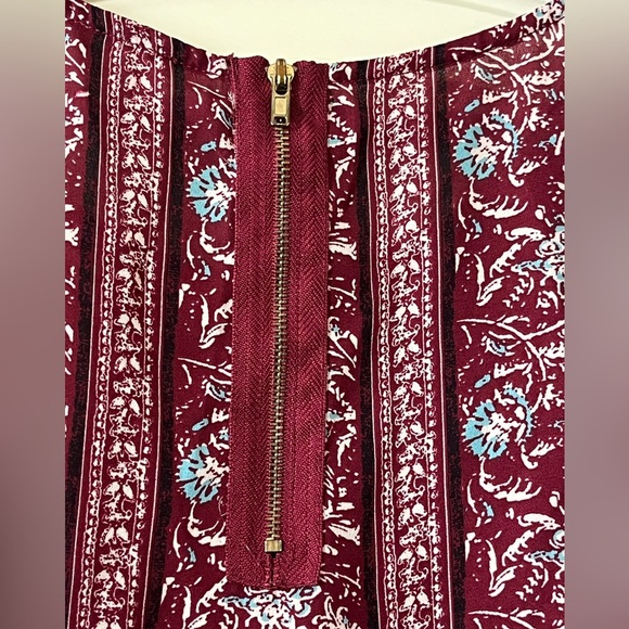 Pink Rose Semi Sheer Burgundy Floral Blouse Women's size medium - Picture 12 of 13